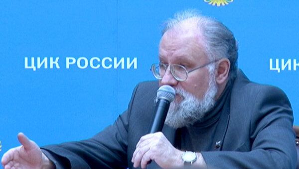 Чуров привел аргументы против отмены открепительных удостоверений