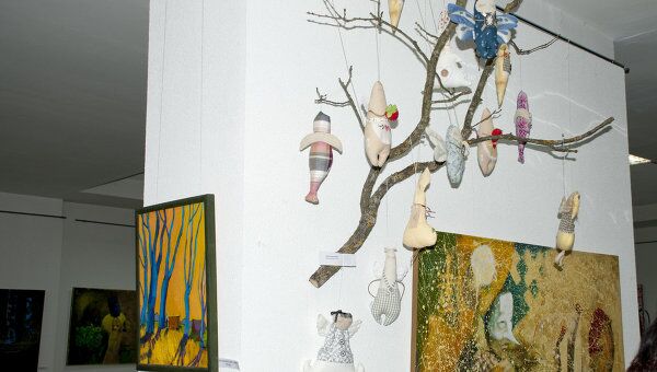 Экспрессивные полотна и воздушные акварели на выставке в Бресте