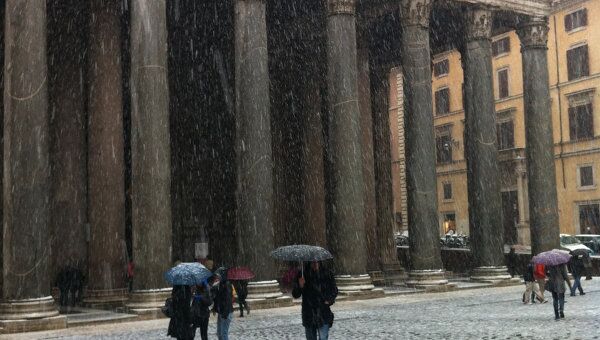 Cнегопад в Риме