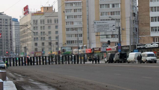 Подготовка к шествию За честные выборы на Калужской площади