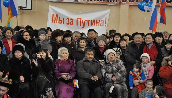Митинг в поддержку инициатив Путина в Кызыле