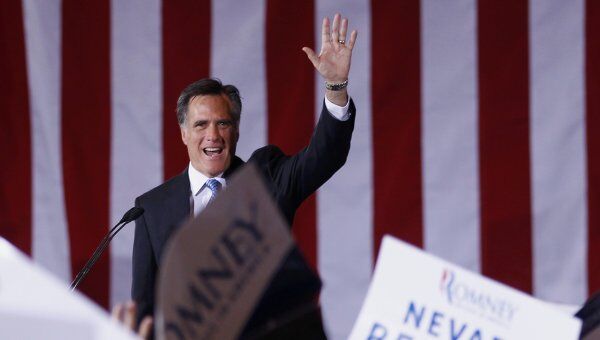 Митт Ромни побеждает по итогам голосования после собраний избирателей в штате Невада