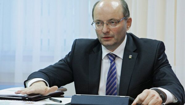 Губернатор Свердловской области Александр Мишарин вернулся на работу