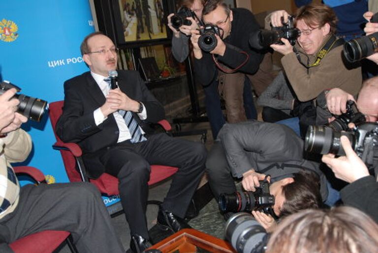 Чуров провел в ЦИКе мастер-класс для профессиональных фотографов