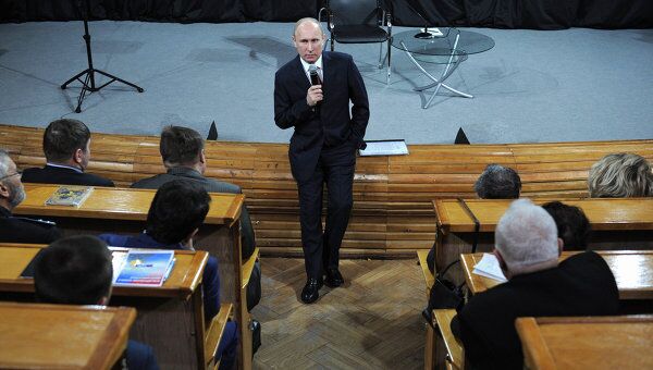 Кандидат в президенты РФ В.Путин провел встречу со своими доверенными лицами
