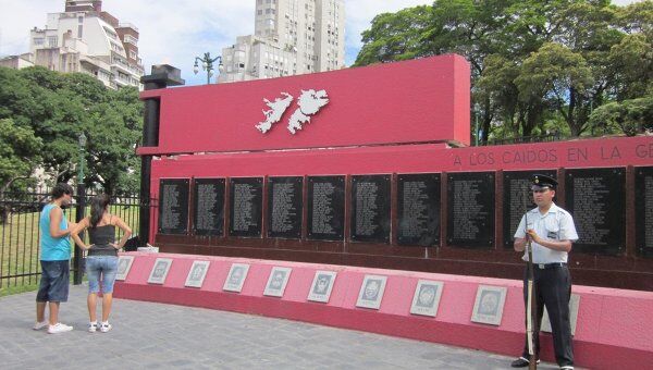 Памятник павшим в войне за Мальвины, Буэнос-Айрес