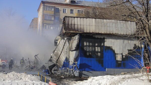 На северо-западе Москвы сгорел магазин сантехники. Кадры с места ЧП