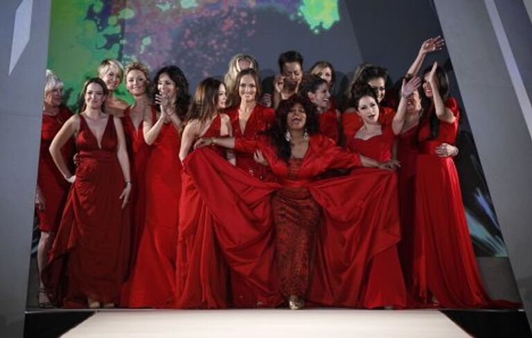 Ежегодный благотворительный показ Heart Truth's Red Dress Fashion Show 