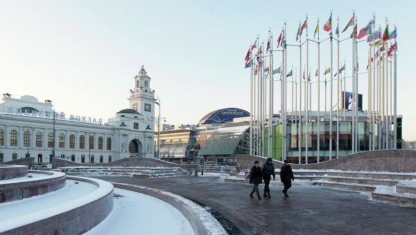 Площадь Европы у Киевского вокзала. Архив