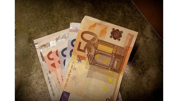 Литва может ввести евро в 2014 году при уменьшении дефицита госбюджета