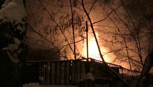 На востоке Москвы загорелась нелегальная пекарня. Видео очевидца
