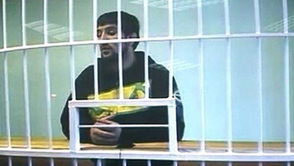 Мирзаев спокойно выслушал решение суда об отмене освобождения под залог