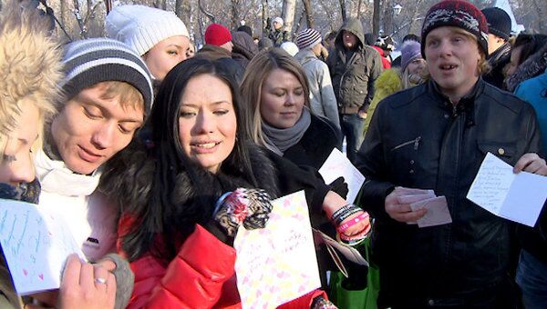 Участники флешмоба в Москве пропели о своей любви к Путину