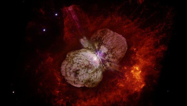 Туманность в районе псевдосверхновой эты Киля, полученная орбитальным телескопом Хаббл