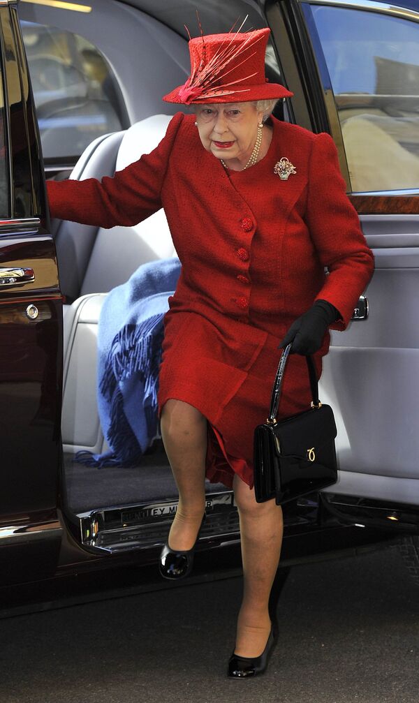 Королева Елизавета II прибыла в Ламбетский дворец в центре Лондона