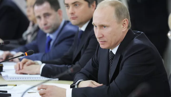 Премьер-министр РФ В.Путин провел совещание по вопросу демографической политики и модернизации здравоохранения