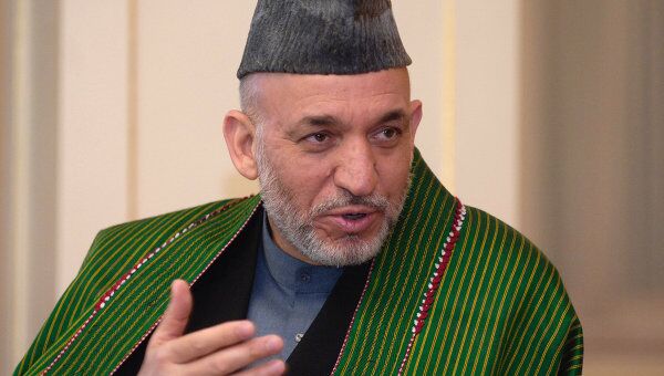 Президент Карзай заявил о контактах афганских властей с талибами - WSJ