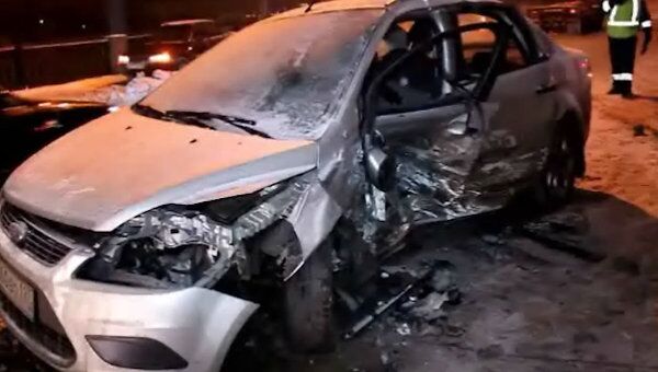 Водитель Ford пострадал в аварии на Даниловской набережной в Москве