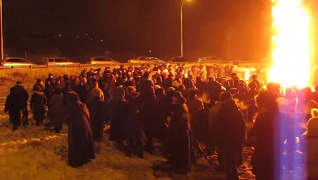 Буряты в канун буддистского нового года сожгли дурные мысли и болезни