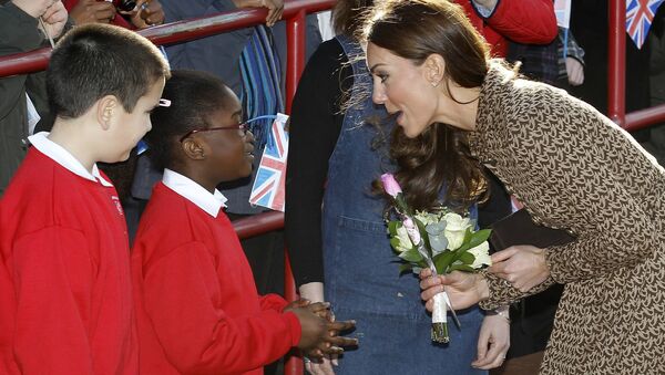 Герцогня Кембриджская Кэтрин на встрече со школьниками в Оксфорде