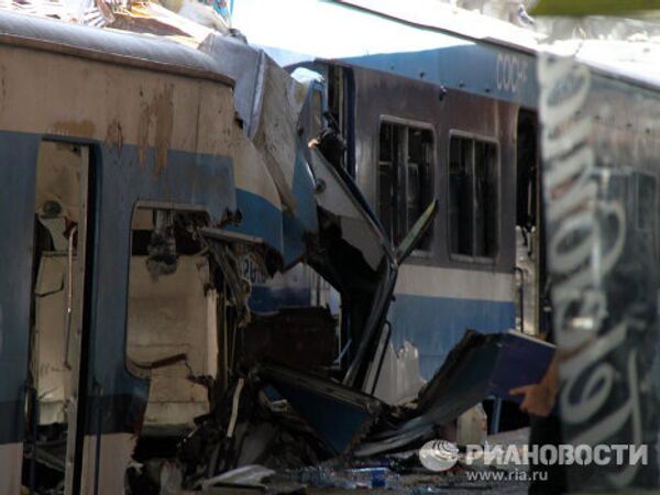 Железнодорожная авария на станции Once в центре Буэнос-Айреса Железнодорожная авария на станции Once в центре Буэнос-Айреса