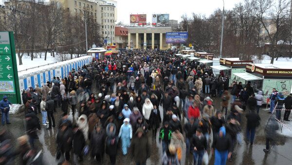 Шествие и митинг в Лужниках 23 февраля