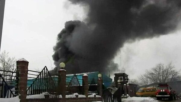 Пожар на складе на юге Москвы тушили 15 спасательных подразделений
