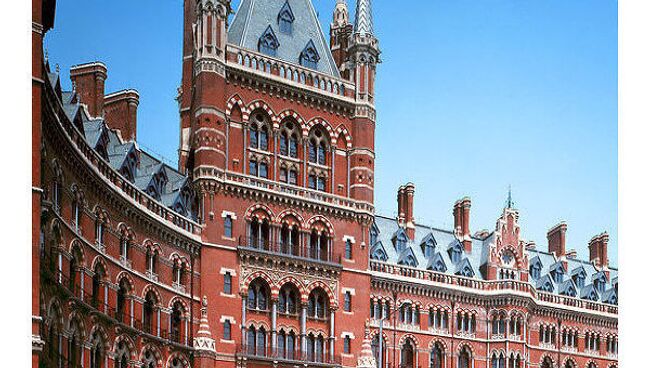 Здание будущего отеля Renaissance St Pancras Hotel London