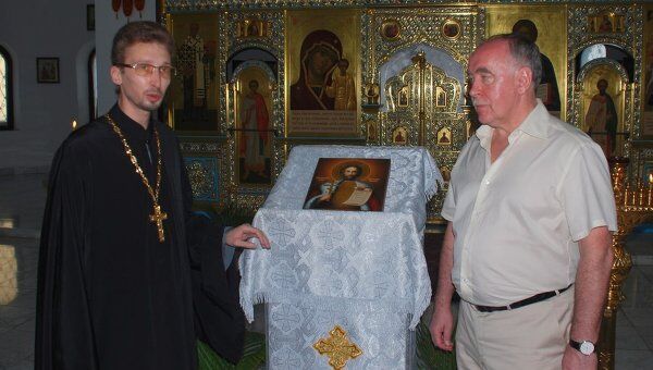 Глава ФСКН РФ передал храму РПЦ в Гаване икону Александра Невского