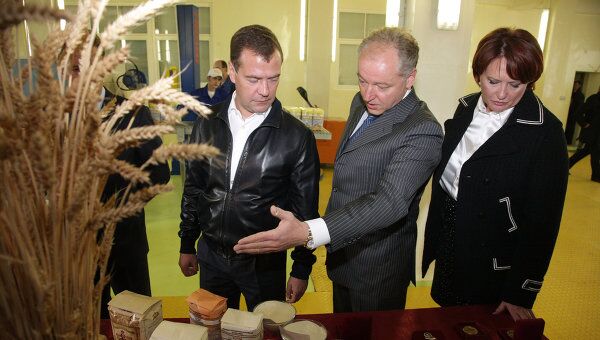 Президент РФ Д.Медведев посетил мукомольный комбинат