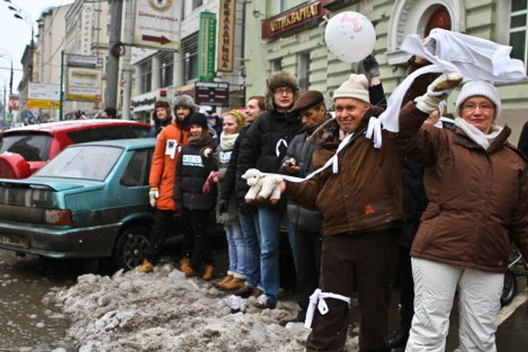 Акция Живая цепь на Садовом кольце в Москве 