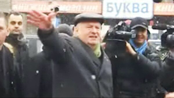 Владимир Жириновский прибыл на Садовое кольцо во время флешмобов 
