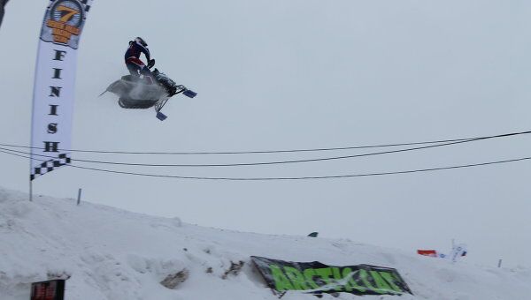 Чемпионат мира по кроссу на снегоходах завершился в Ивановской области