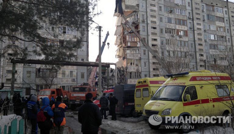 В Астрахани из-за взрыва газа обрушился подъезд жилого дома