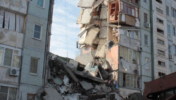 Четыре человека задержаны по делу о взрыве дома в Астрахани