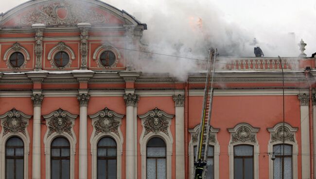 Пожар во дворце Белосельских-Белозерских в Санкт-Петербурге