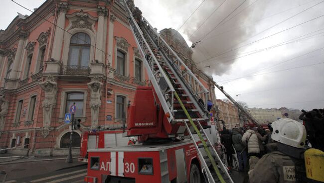 Пожар во дворце Белосельских-Белозерских в Санкт-Петербурге