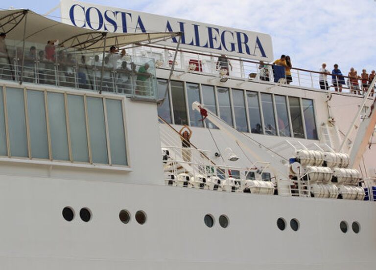 Круизный лайнер Costa Allegra