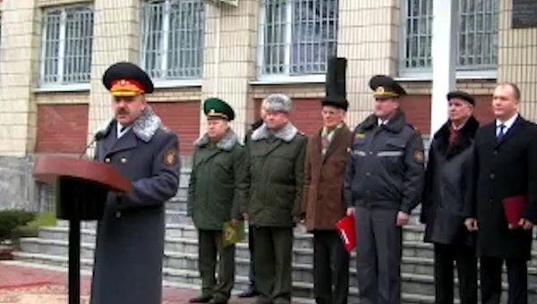 Парад милиционеров: в Бресте отметили профессиональный праздник стражей порядка