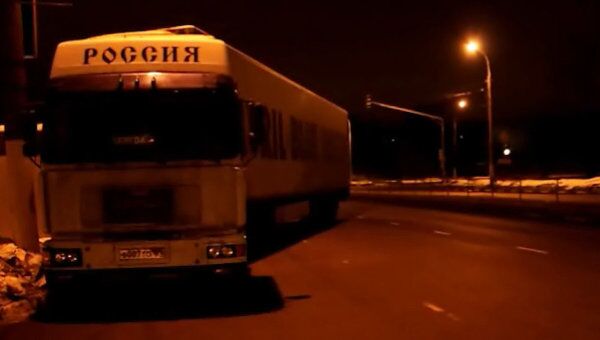 На юге Москвы водитель фуры бросил грузовик на дороге после ДТП