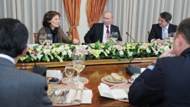 Встреча премьер-министра РФ В.Путина с главными редакторами ведущих иностранных изданий