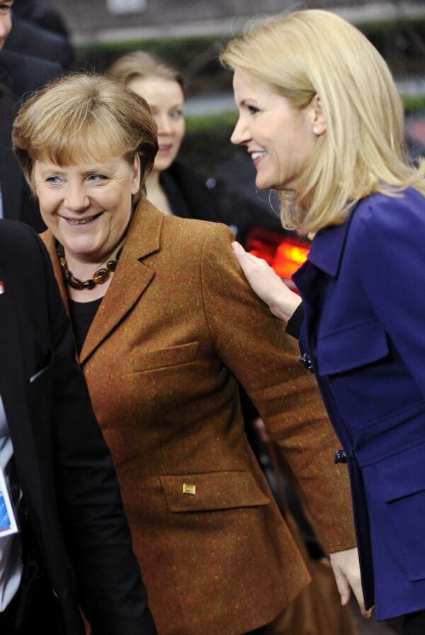 Канцлер Германии Ангела Меркель и премьер-министр Дании Хелле Торнинг-Шмидт на саммите ЕС в Брюсселе