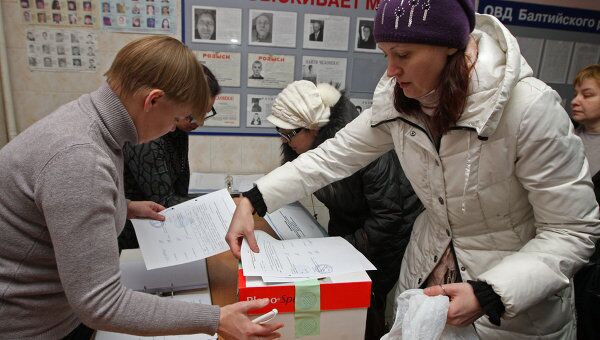 Подготовка участков к голосованию по выборам президента РФ в Калининградской области. Архив