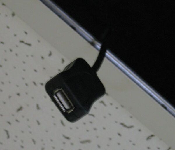 Применено нестандартное решение - активный USB удлинитель на