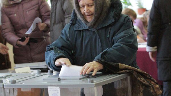 Выборы голосование избирательный участок избиратели Омск