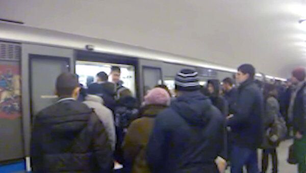 Технические проблемы в московском метро вызвали давку на синей ветке
