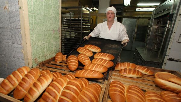 Работа Полесского хлебозавода. Архивное фото