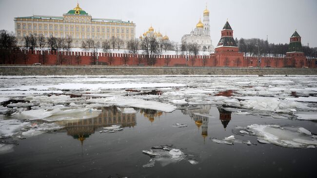 Вид на Москву-реку и Кремль