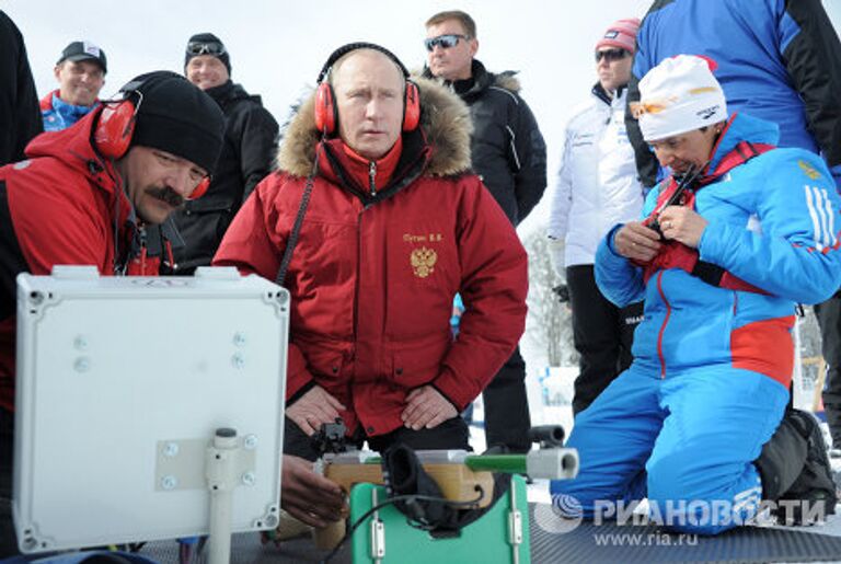 В. Путин на ЧР для паралимпийцев по лыжным гонкам и биатлону