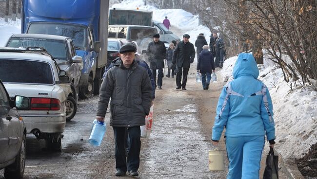 Затопление центральной улицы Ижевска из-за аварии водопровода